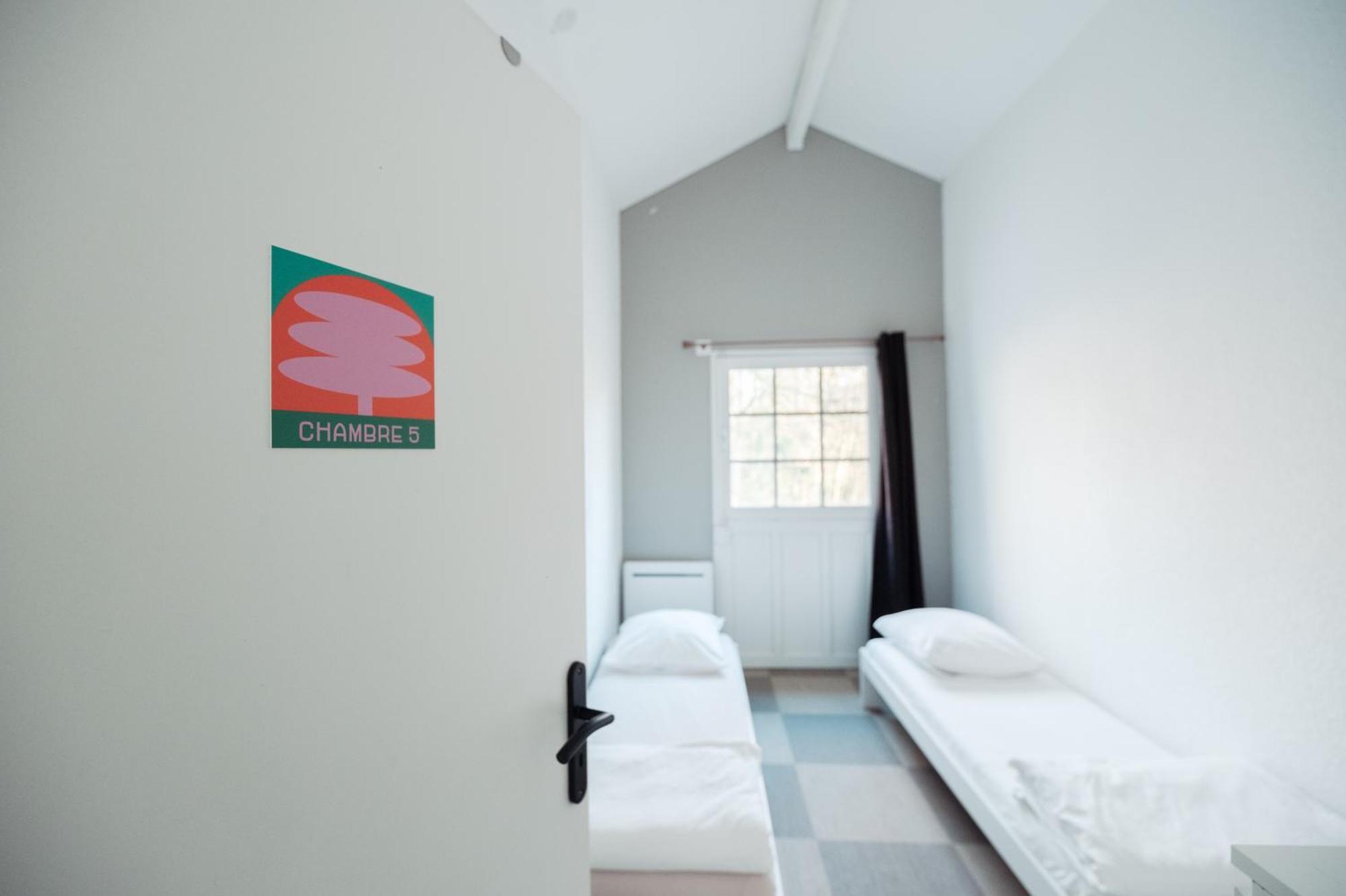 La Donaclaudre - Hebergement De Groupe En Pleine Nature, Ideal Pour Tous Vos Sejours ! 63 Couchages - 2 Grandes Salles - Salle De Jeux - Cuisine Professionnelle - Accessible Facilement - Localisation Attractive -Proche Paris & Disney Saint-Augustin  Exterior photo