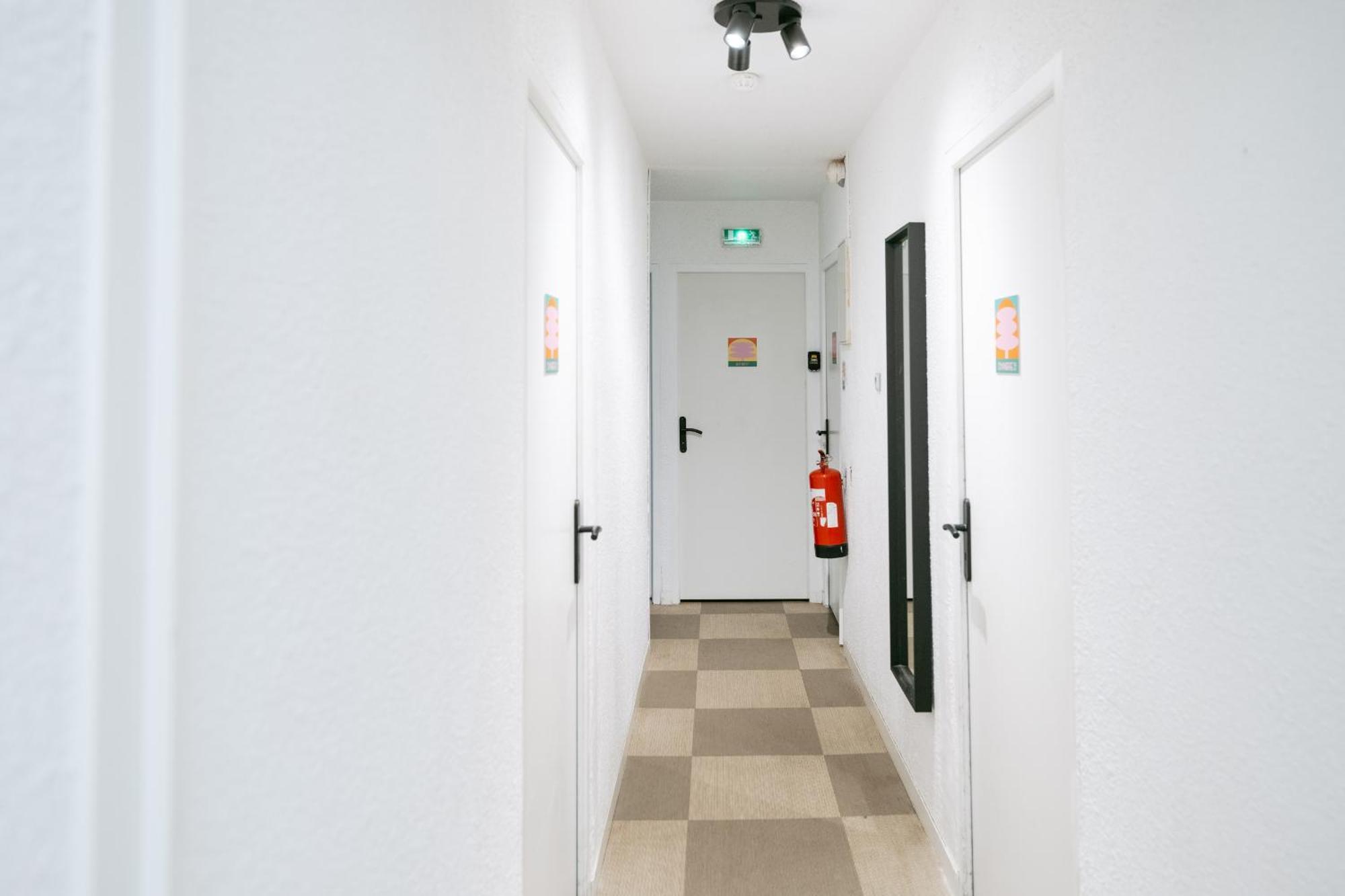 La Donaclaudre - Hebergement De Groupe En Pleine Nature, Ideal Pour Tous Vos Sejours ! 63 Couchages - 2 Grandes Salles - Salle De Jeux - Cuisine Professionnelle - Accessible Facilement - Localisation Attractive -Proche Paris & Disney Saint-Augustin  Exterior photo