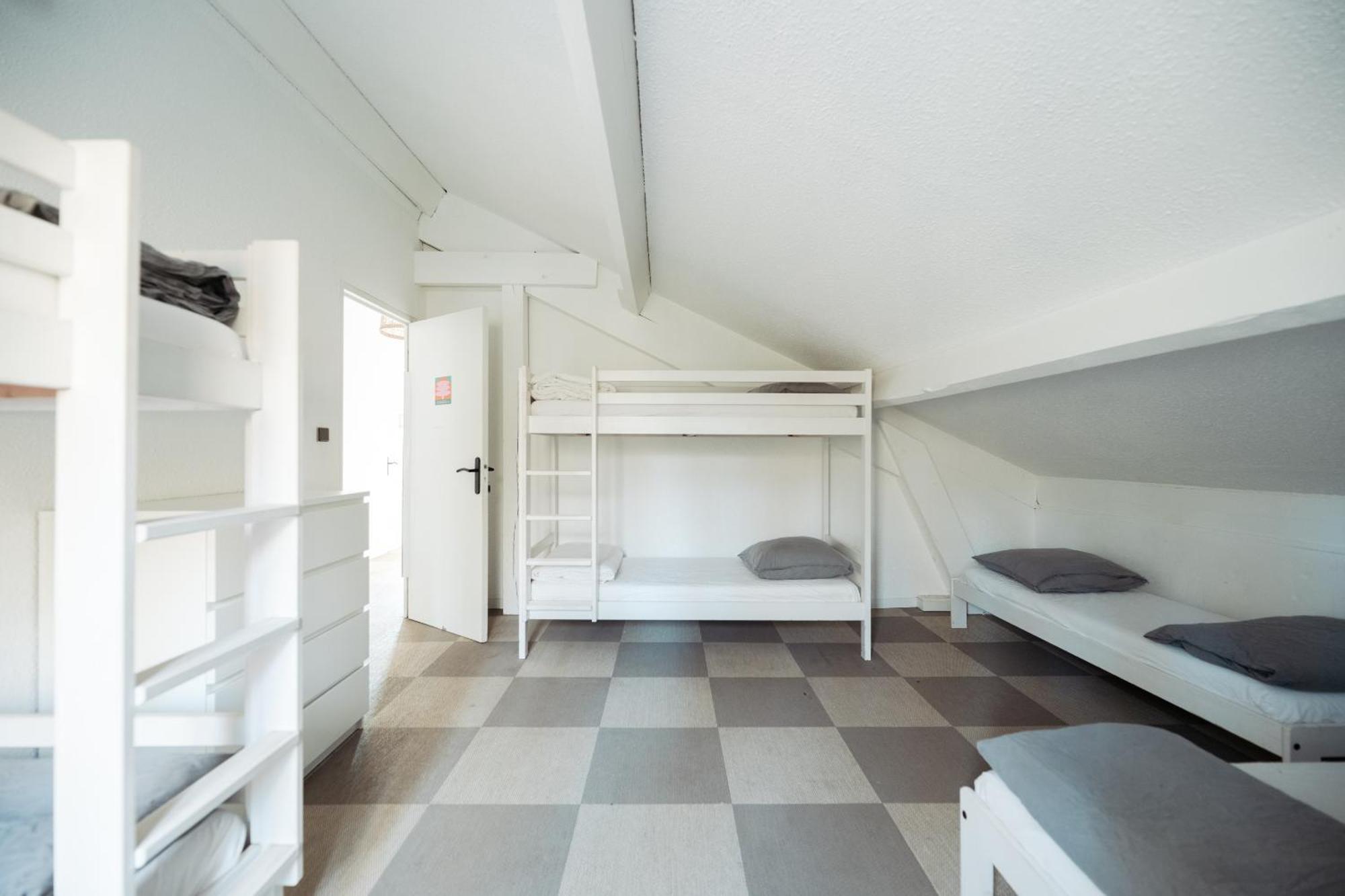 La Donaclaudre - Hebergement De Groupe En Pleine Nature, Ideal Pour Tous Vos Sejours ! 63 Couchages - 2 Grandes Salles - Salle De Jeux - Cuisine Professionnelle - Accessible Facilement - Localisation Attractive -Proche Paris & Disney Saint-Augustin  Exterior photo