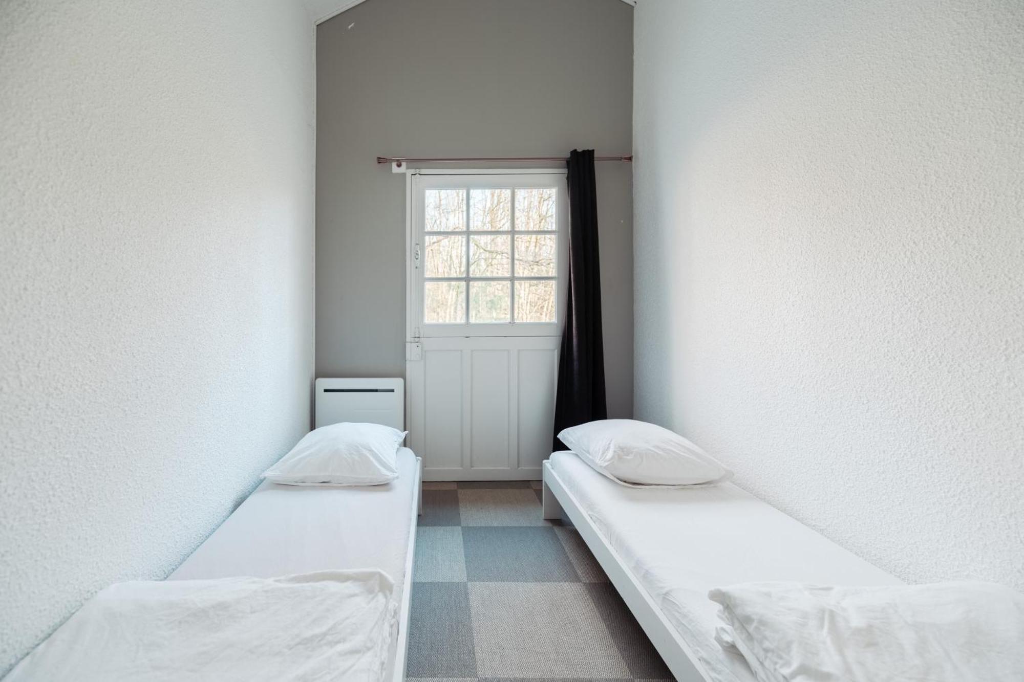 La Donaclaudre - Hebergement De Groupe En Pleine Nature, Ideal Pour Tous Vos Sejours ! 63 Couchages - 2 Grandes Salles - Salle De Jeux - Cuisine Professionnelle - Accessible Facilement - Localisation Attractive -Proche Paris & Disney Saint-Augustin  Exterior photo
