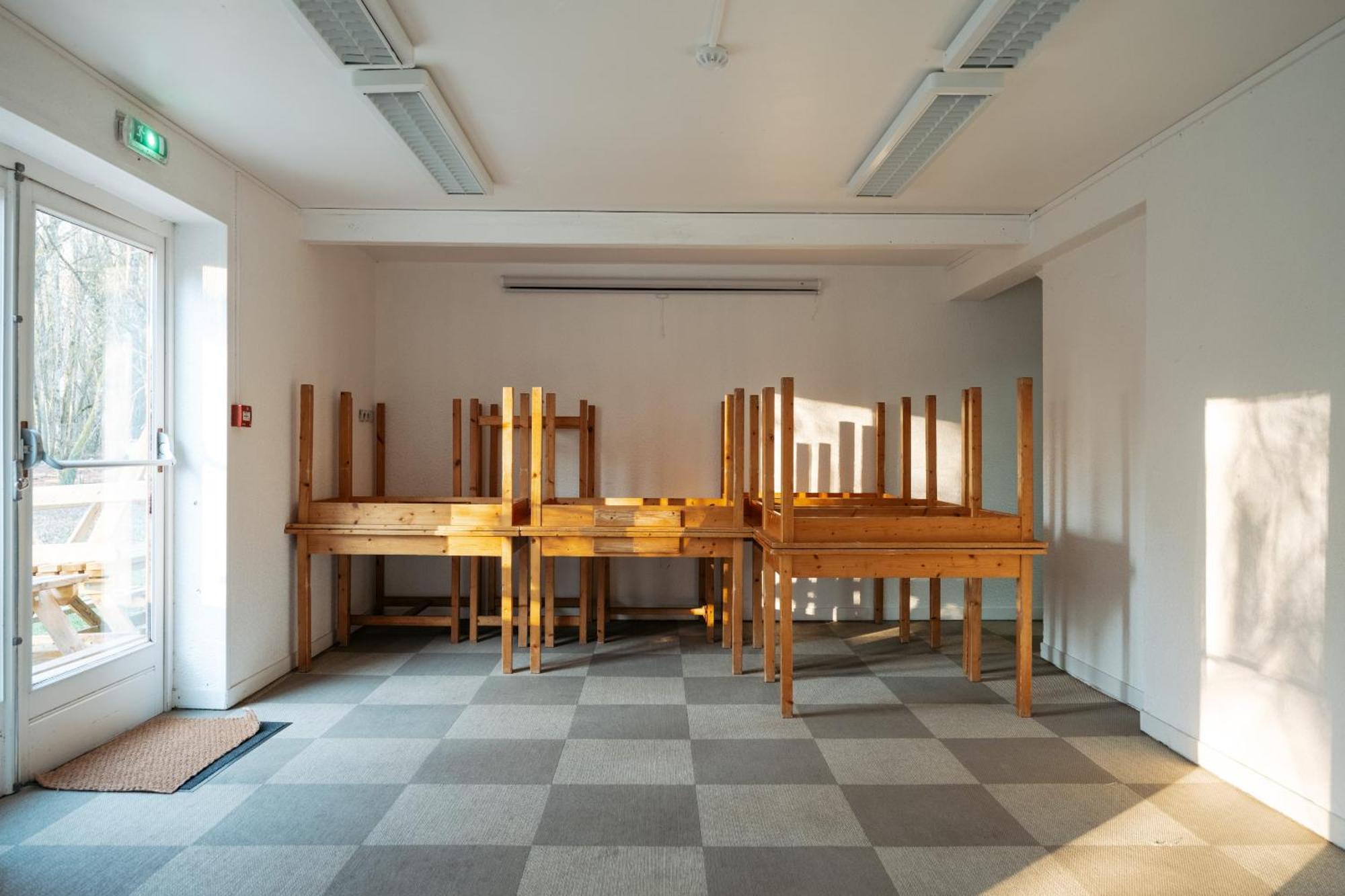 La Donaclaudre - Hebergement De Groupe En Pleine Nature, Ideal Pour Tous Vos Sejours ! 63 Couchages - 2 Grandes Salles - Salle De Jeux - Cuisine Professionnelle - Accessible Facilement - Localisation Attractive -Proche Paris & Disney Saint-Augustin  Exterior photo